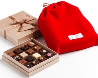 Конфеты ко Дню Святого Валентина от модного дома Armani