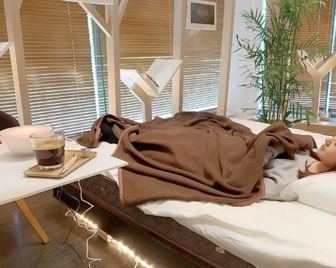 В Японии появилось кафе с зоной для сна
