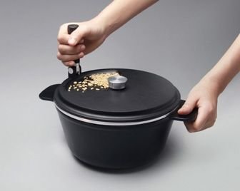 Возвращение к корням: ручная мельница для современной кухни