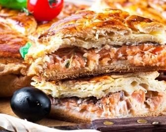 В Швейцарии испекли мясной пирог длиной 1,6 метра