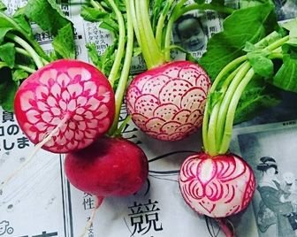 Японский карвинг на фруктах и овощах